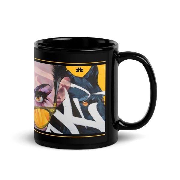 Black Glossy Mug: Wolves at home - Image 3
