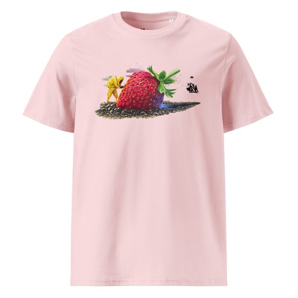 Unisex organic cotton t-shirt: Strawberry crash landing