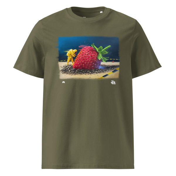 Unisex organic cotton t-shirt: Strawberry crash landing - Image 6